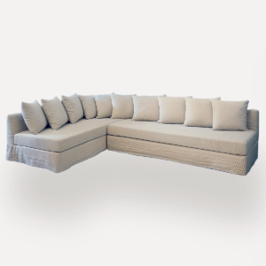 Esquinero Tulúm de líneas simples y materiales naturales.